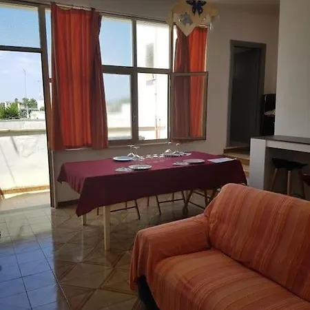 I Due Leoni Apartment *